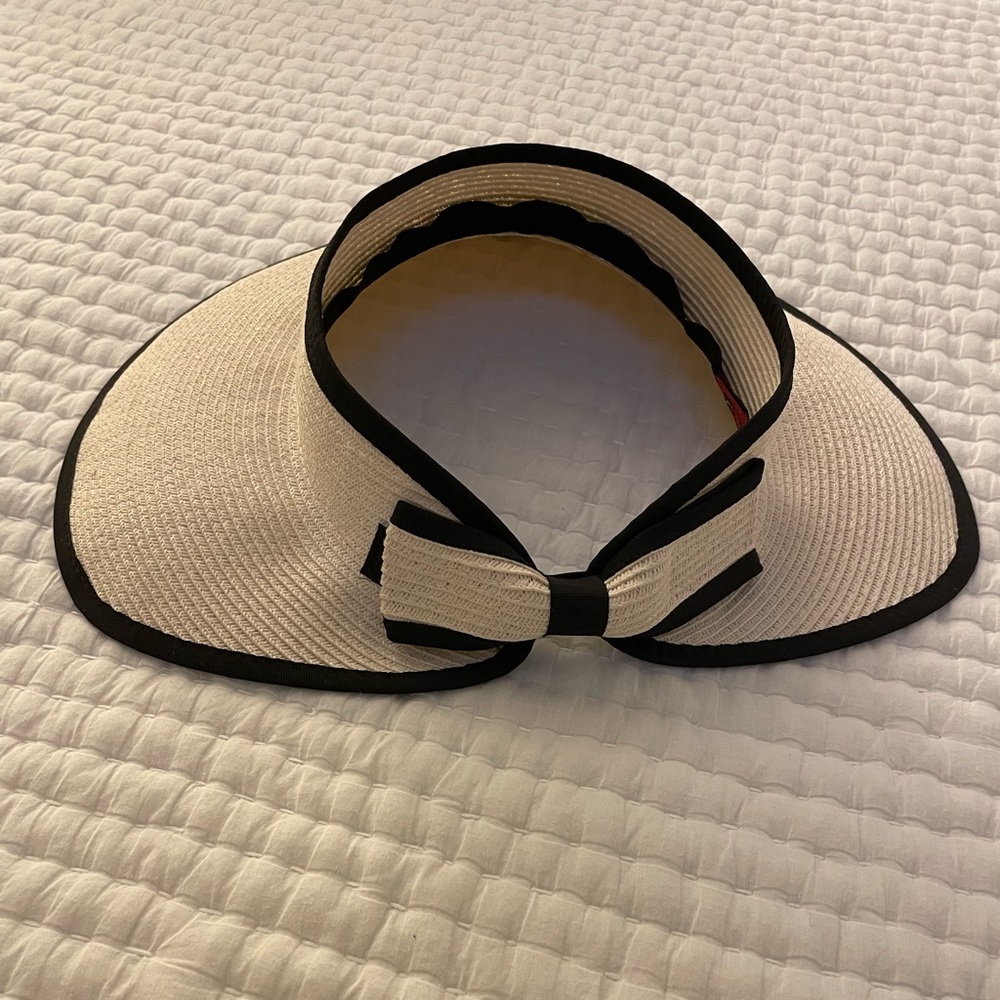 San Diego Hat Company roll up sun visor with bow closure.